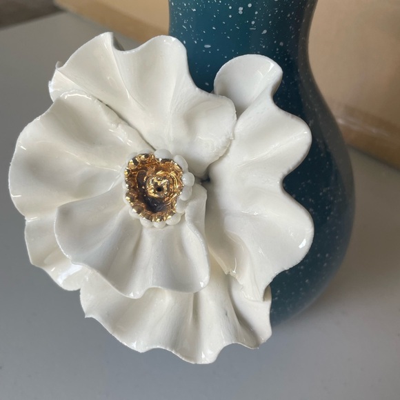 NWT Anthropologie Ceramic Bloom Vase - Picture 2 of 10